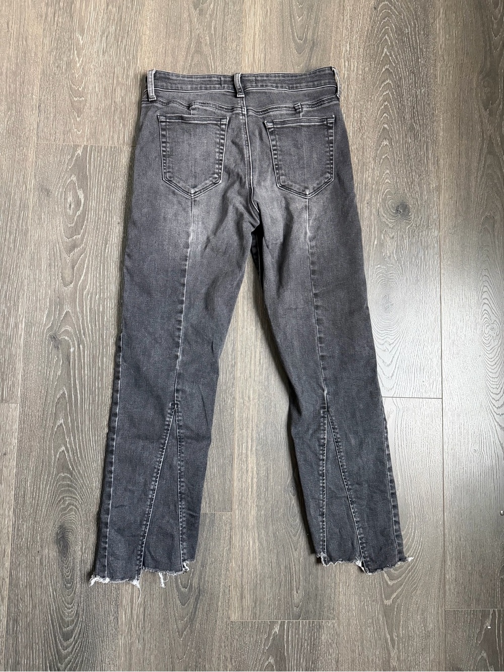 Lucky Brand Re:Made High-Rise Straight Jeans in Washed Charcoal Raw Hem Size6/28 - Picture 5 of 9